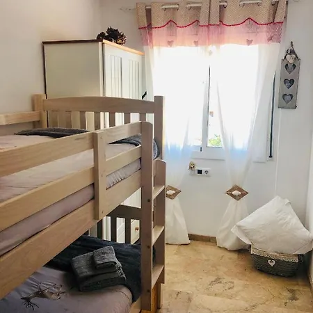 Apartamento Con Terraza Y Piscina En Malgrat De Mar Exterior photo